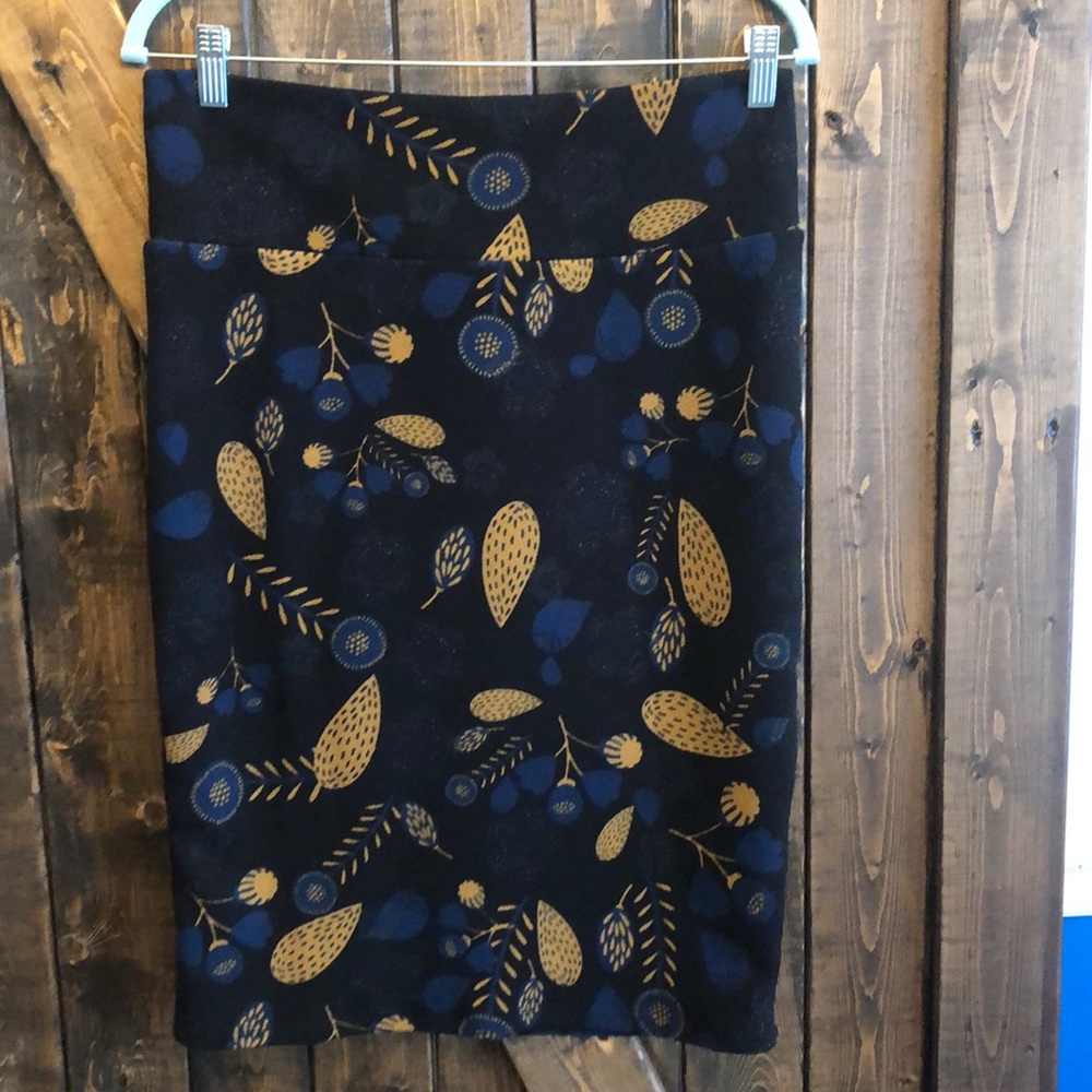 Navy and gold super cute medium Cassie